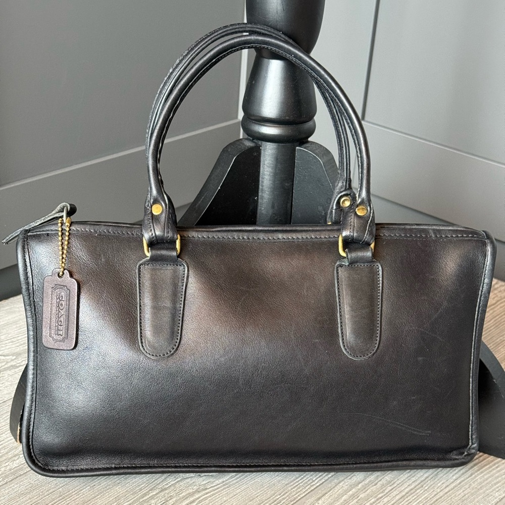 1980’s Coach Club Satchel, 2 handles, large zipper, original tag. 0072-917. EUC - Picture 4 of 16